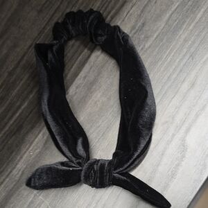 Elegant Black Velvet Headband